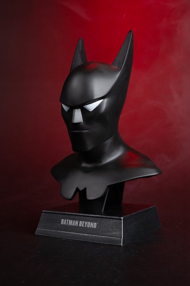 DC Direct Prop-Replik 1/3 Batman Cowl (Batman Beyond Animated) 18 cm&nbsp; - Preorder - ETA: 24.06.2026