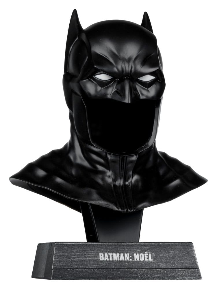 Batman DC Direct Mini-Replik 1/3 Batman Maske (Batman: Noel) 23 cm - Preorder - ETA: 30.10.2026