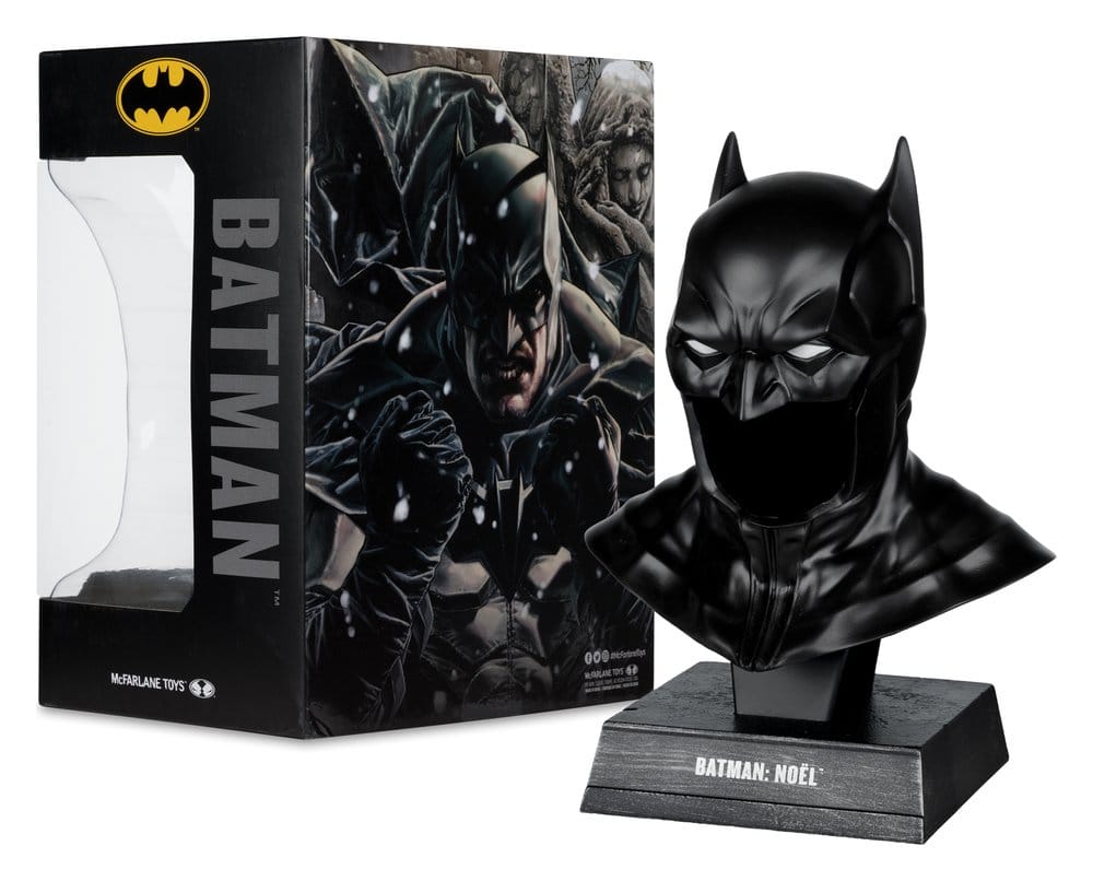 Batman DC Direct Mini-Replik 1/3 Batman Maske (Batman: Noel) 23 cm - Preorder - ETA: 30.10.2026
