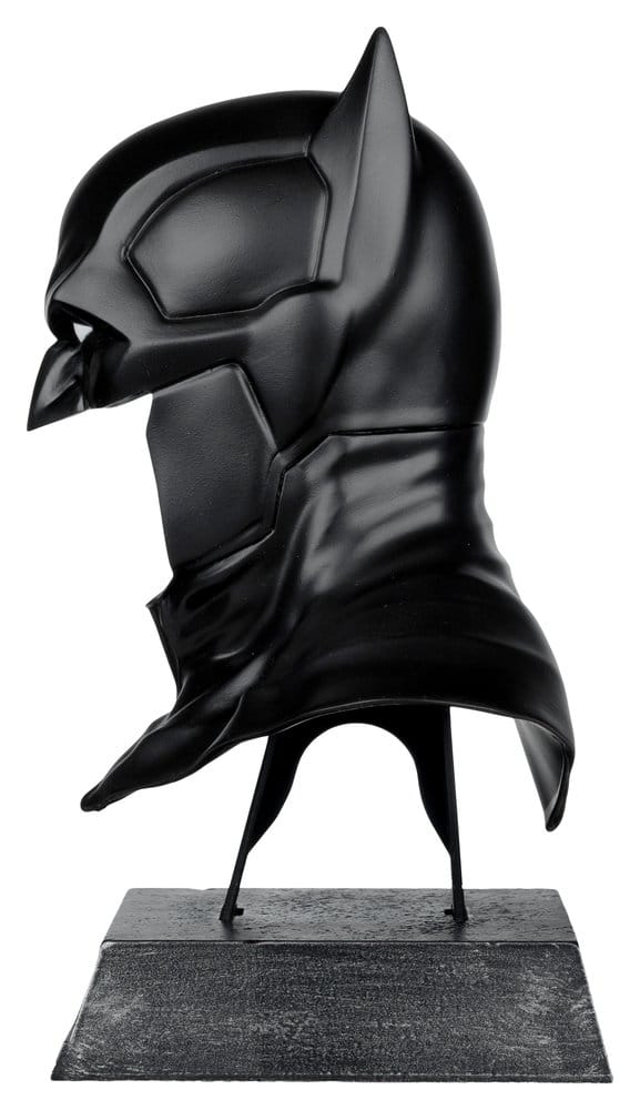 Batman DC Direct Mini-Replik 1/3 Batman Maske (Batman: Noel) 23 cm - Preorder - ETA: 30.10.2026