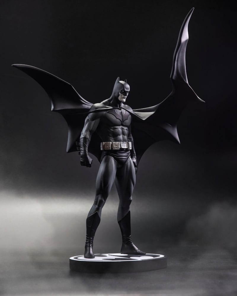 DC Direct Statue Batman Black & White Batman (by Jorge Jimenez) 27 cm - Preorder - ETA Mitte 12.2024