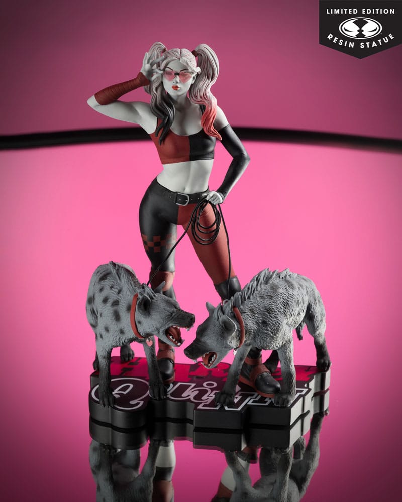 DC Direct Harley Quinn: Red, White & Black Statue 1/10 Harley Quinn by Jenny Frison 19 cm - Versand: 5-7 Tage nach Bestellung