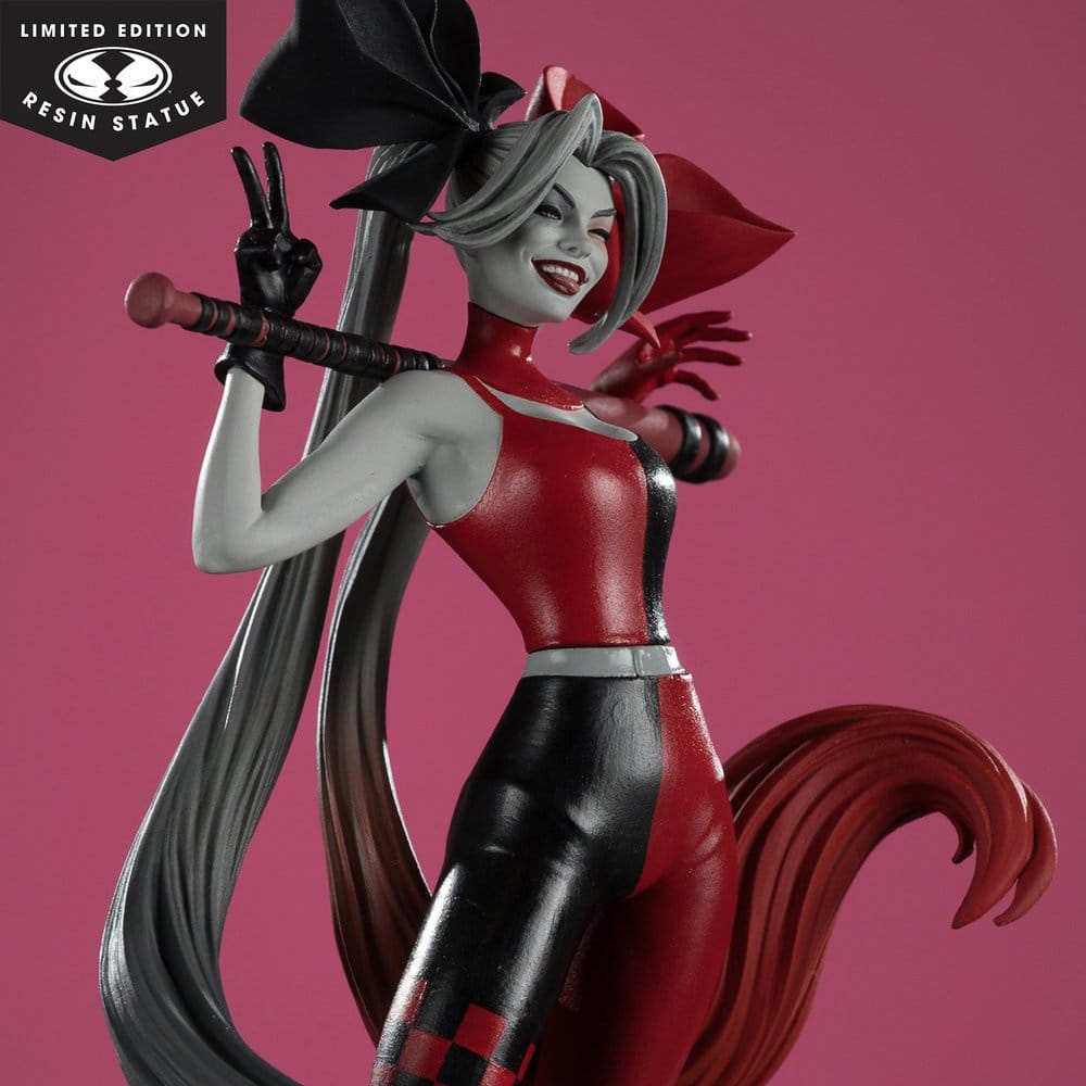 DC Direct Harley Quinn: Red, White & Black Statue 1/10 Harley Quinn by Alex Garner 21 cm - Preorder - ETA: 25.11.2026
