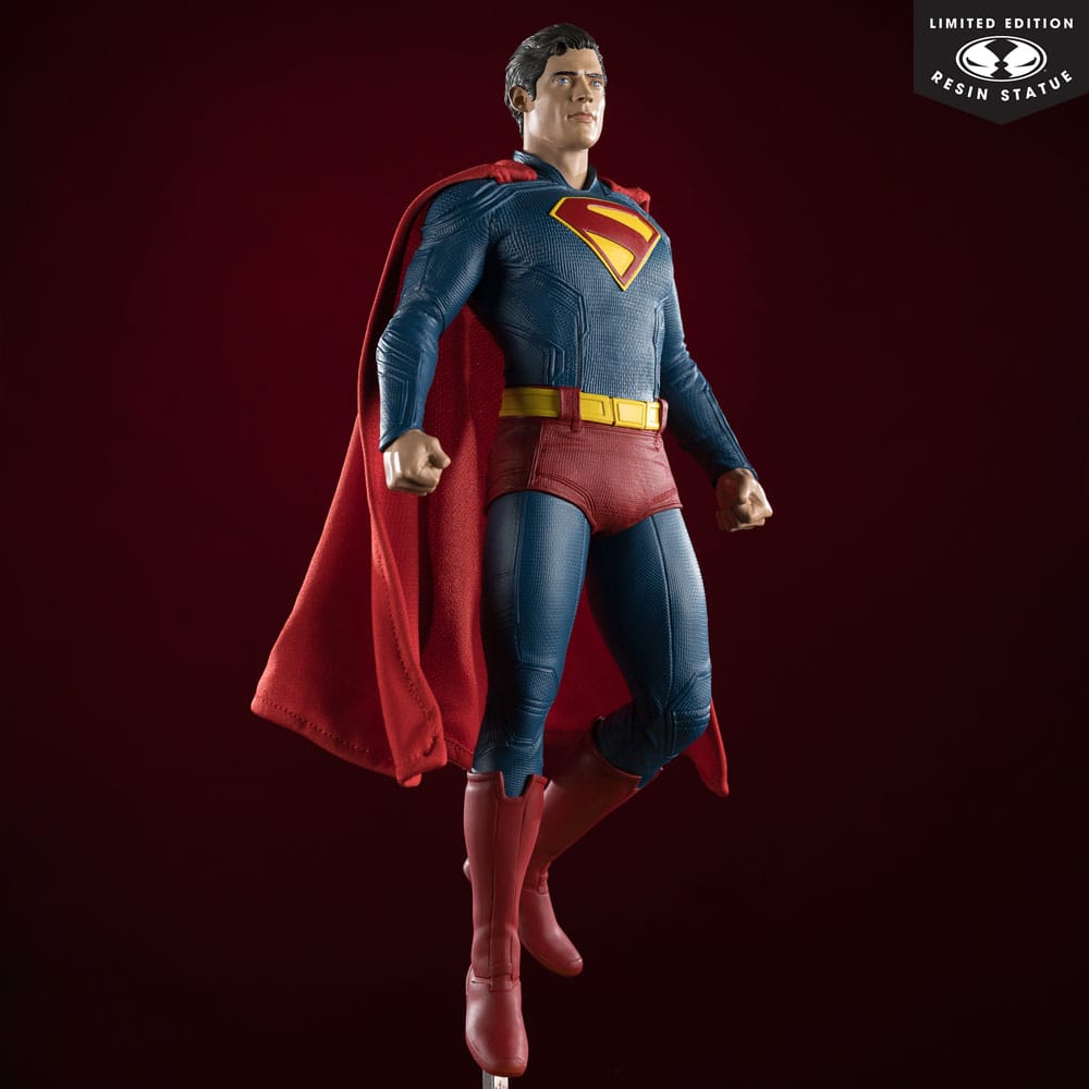 Superman (2025) DC Direct 1/6 Statue Superman 35 cm  - Preorder - ETA: 25.02.2026