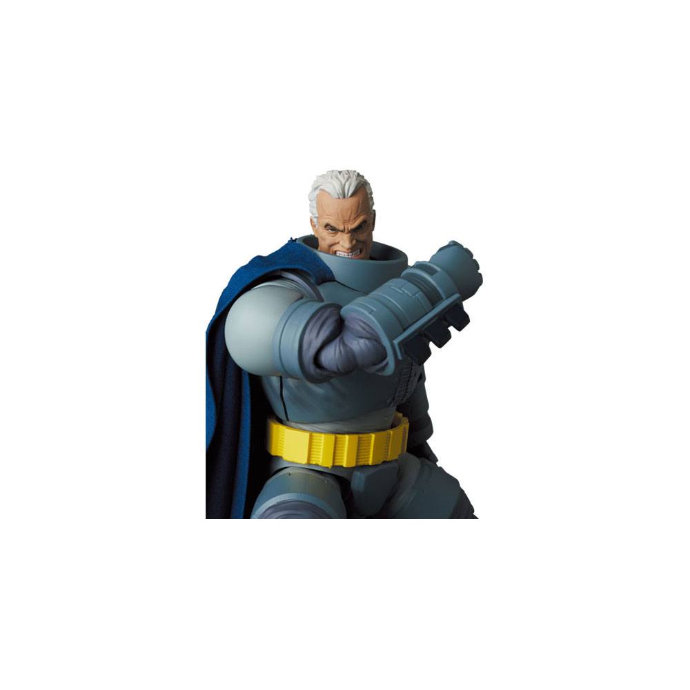 Batman MAFEX Actionfigur Armored Batman (TDKR) 16 cm (re-run) - Preorder - ETA: 25.12.2026