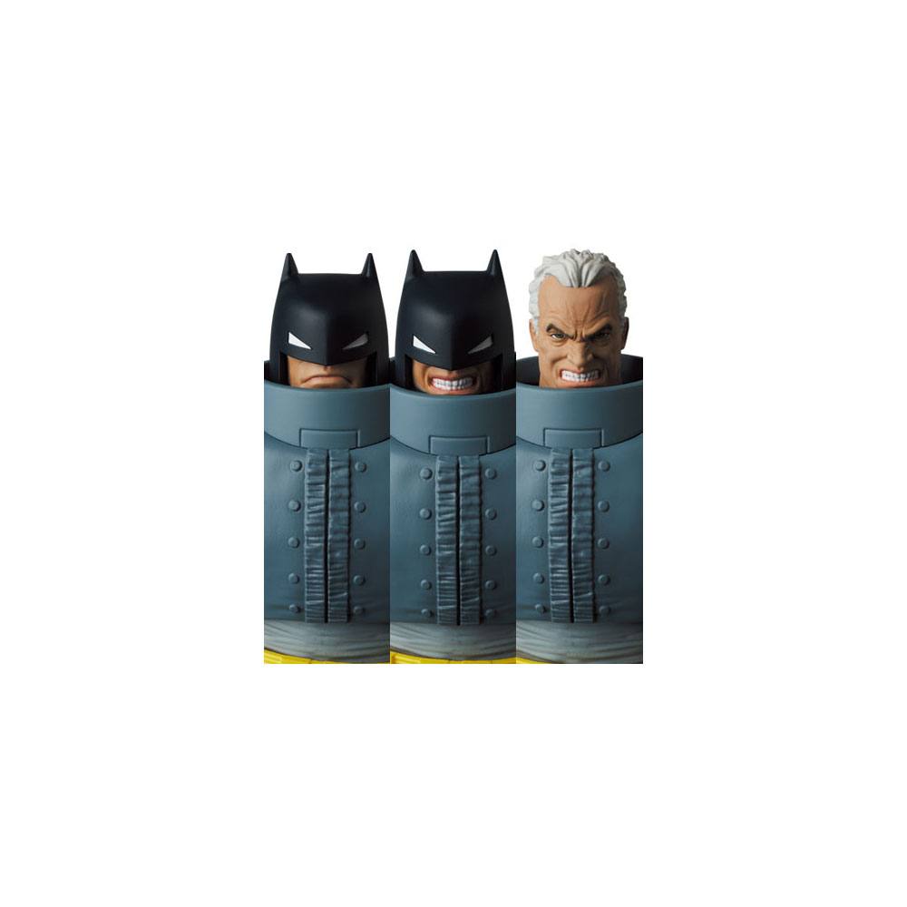 Batman MAFEX Actionfigur Armored Batman (TDKR) 16 cm (re-run) - Preorder - ETA: 25.12.2026