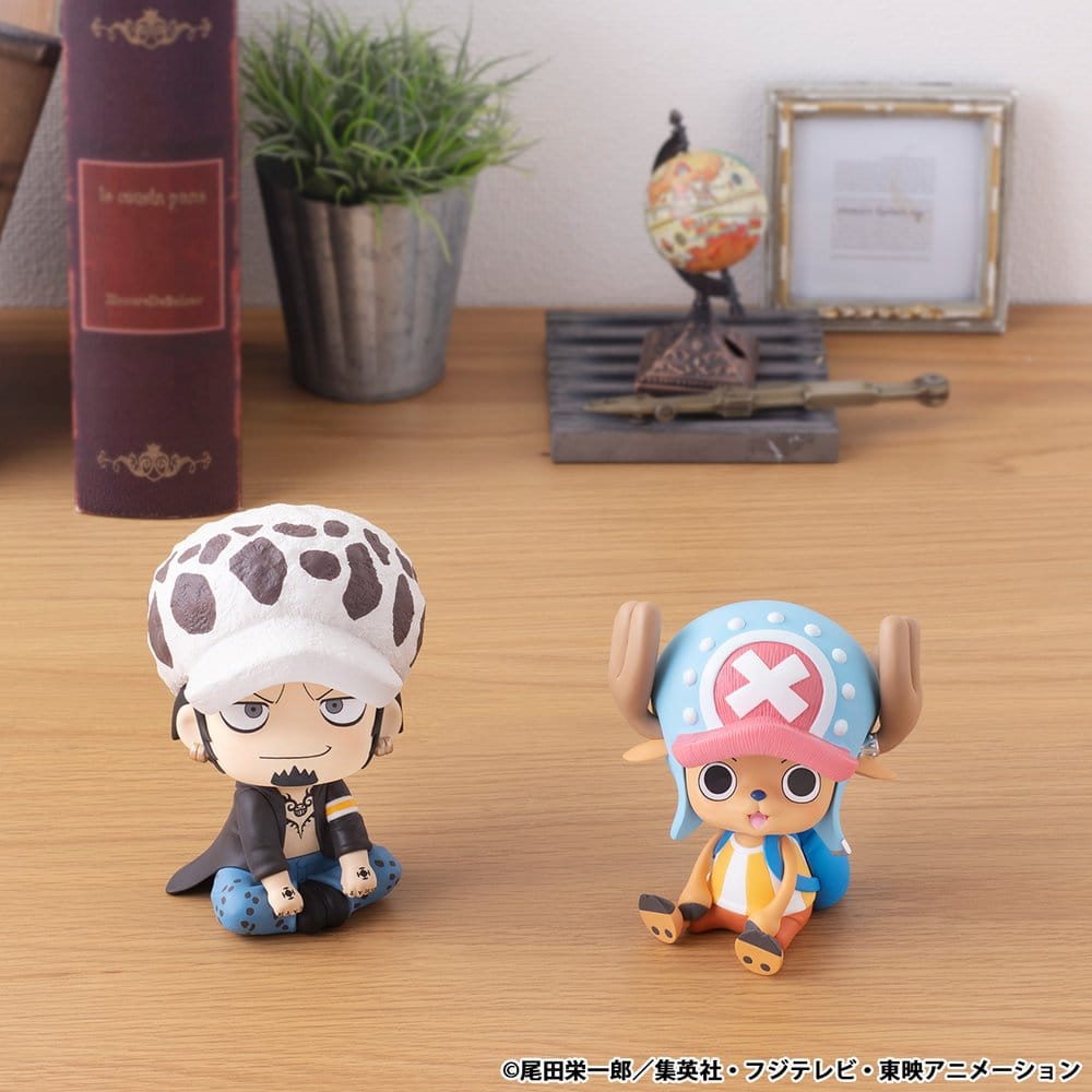 One Piece Look Up PVC Statue Trafalgar Law 11 cm   - Preorder - ETA: 25.09.2026