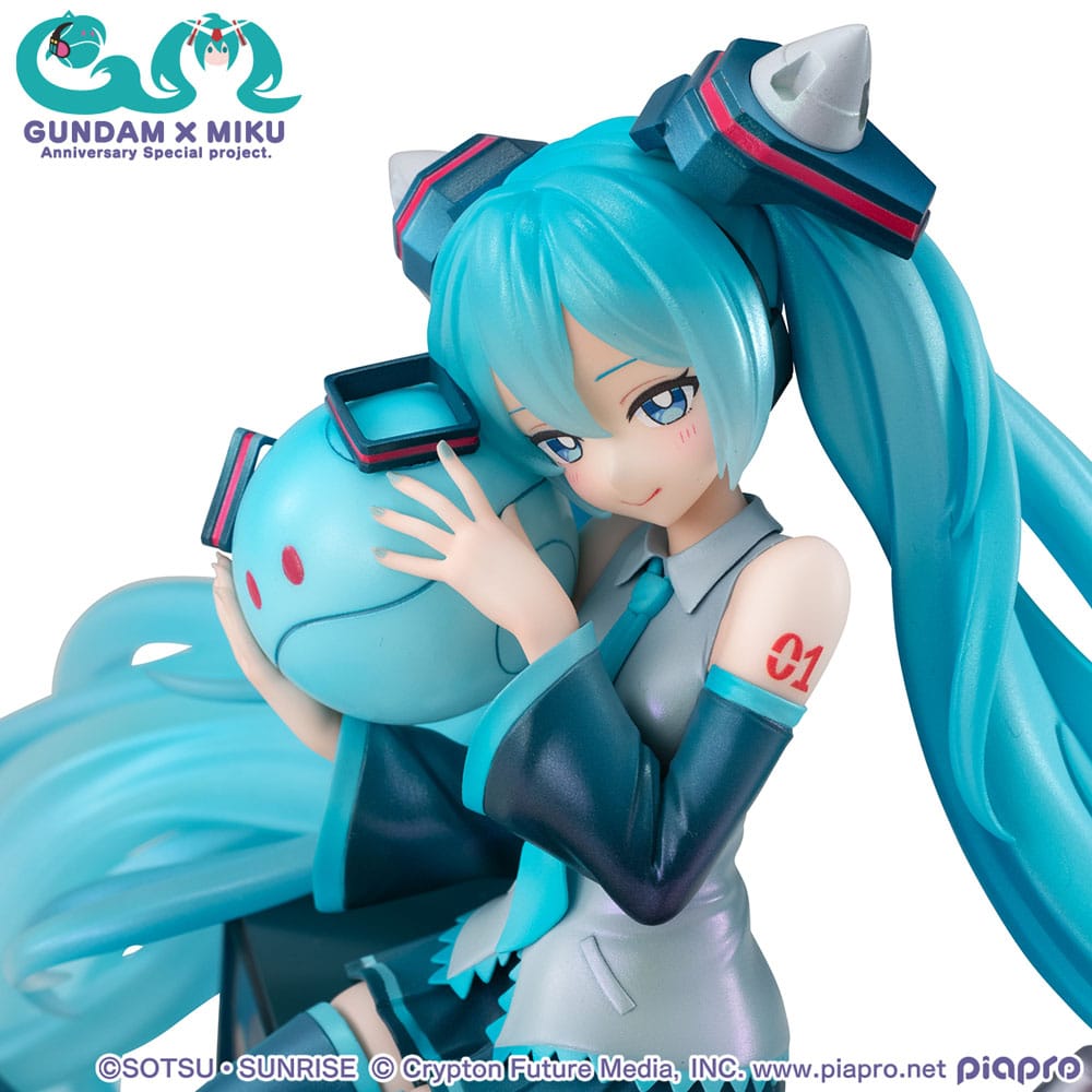 Mobile Suit Gundam x Hatsune Miku Lucrea PVC Statue Hatsune Miku x OO Gundam 45th Anniversary 17 cm         - Preorder - ETA: 25.11.2026