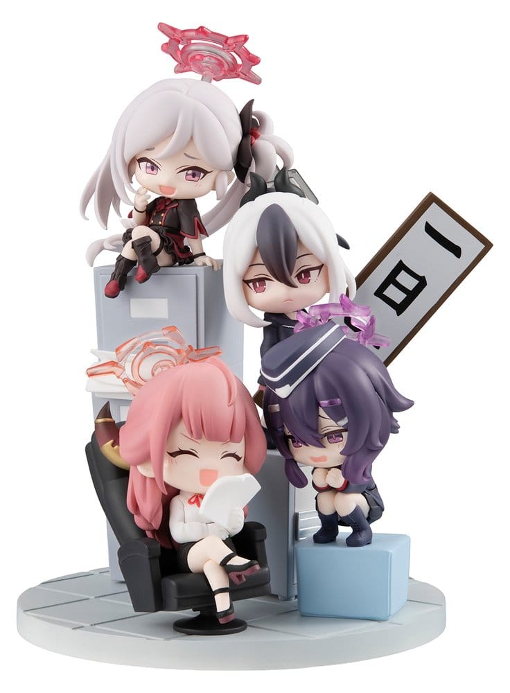 Blue Archive FigUnity PVC Figur 14 cm (with gift) - Preorder - ETA: 23.04.2027