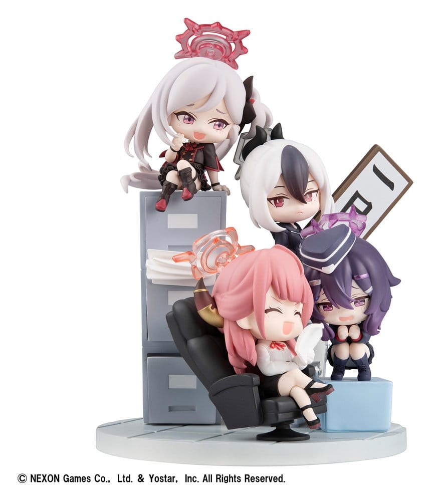 Blue Archive FigUnity PVC Figur 14 cm (with gift) - Preorder - ETA: 23.04.2027