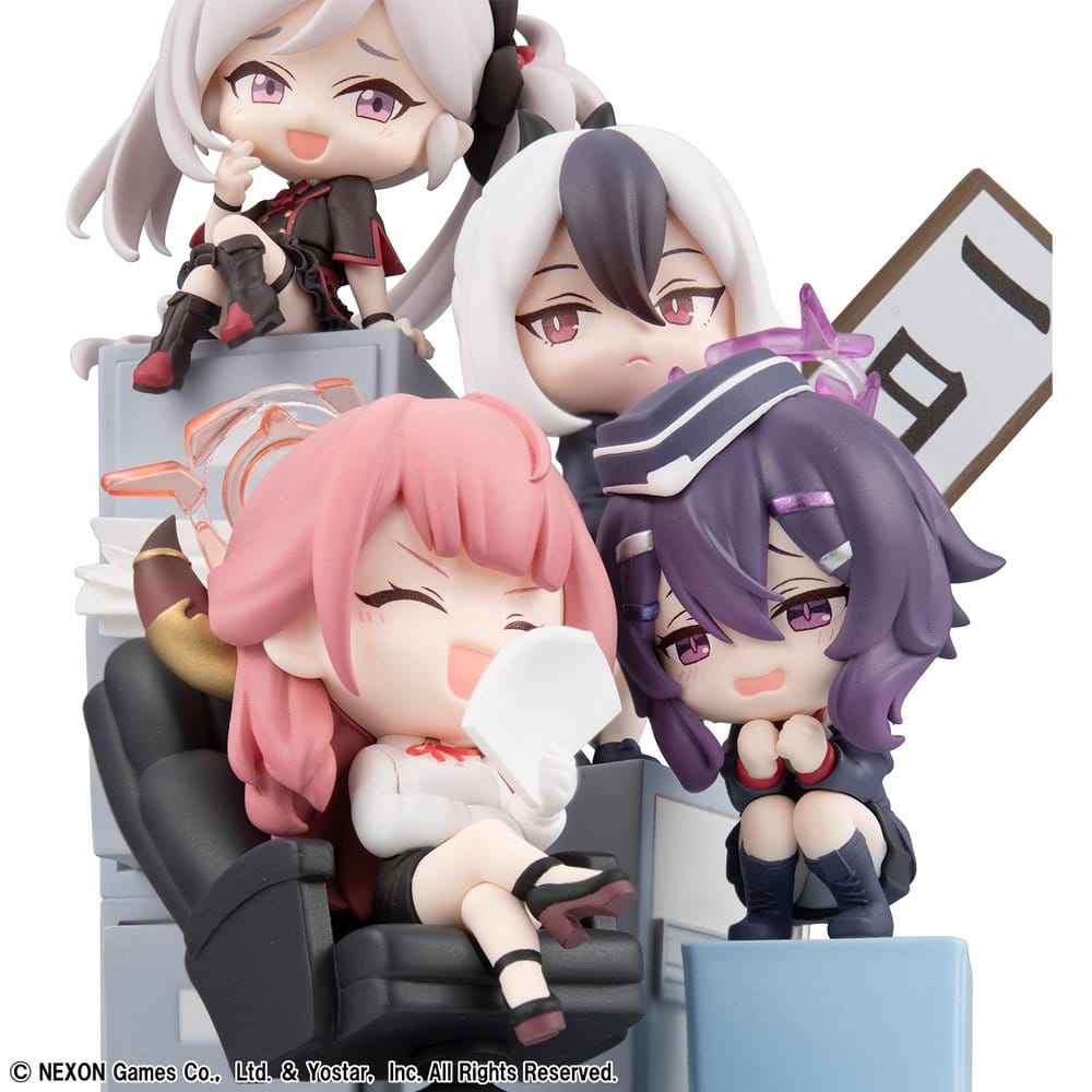 Blue Archive FigUnity PVC Figur 14 cm (with gift) - Preorder - ETA: 23.04.2027