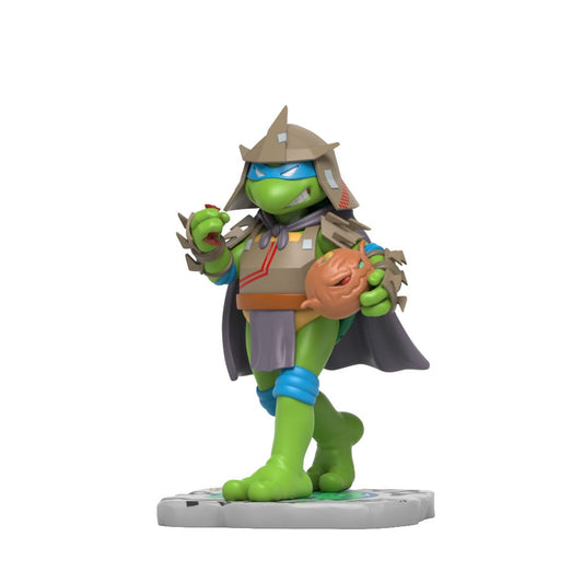 Teenage Mutant Ninja Turtles Figur Remixx Leonardo Cowa-BOO-nga! Edition 15 cm - Versand: 5-7 Tage nach Bestellung