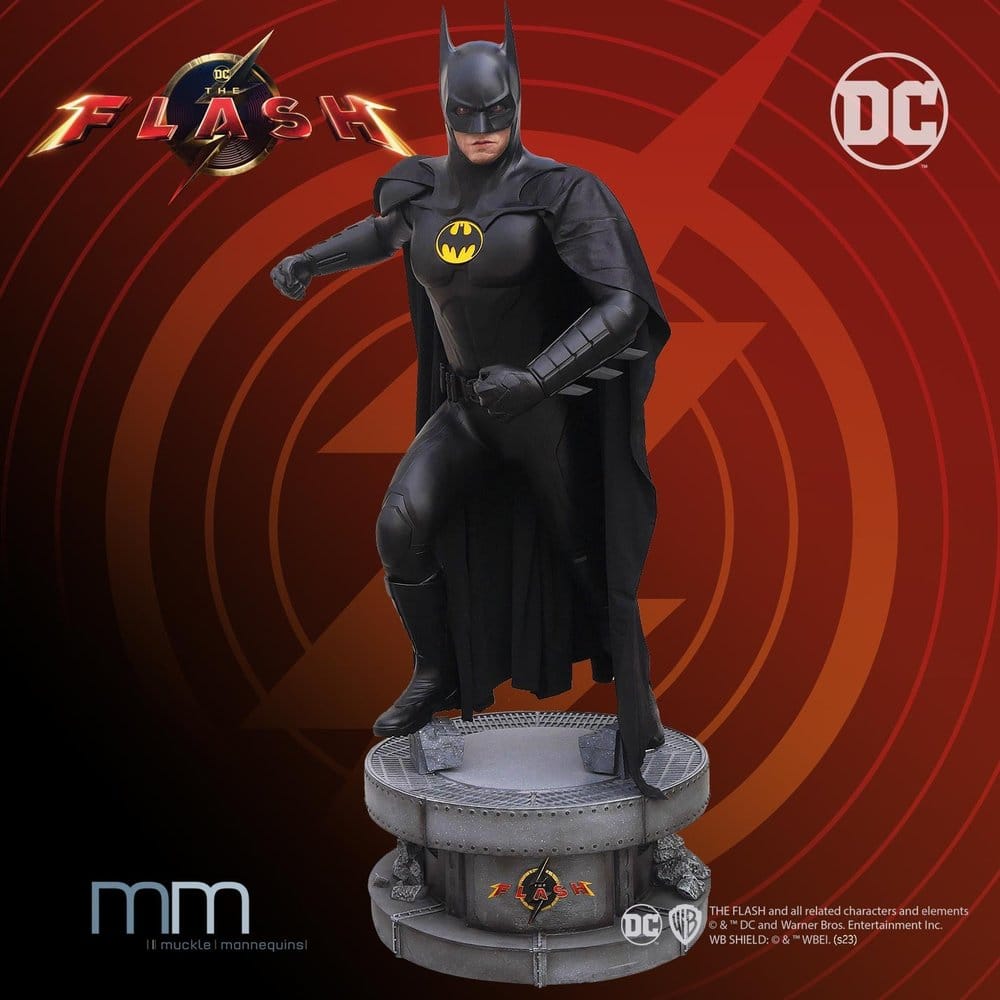 The Flash Lebensgroße Statue Batman Keaton 228 cm - Preorder - ETA: 25.11.2026