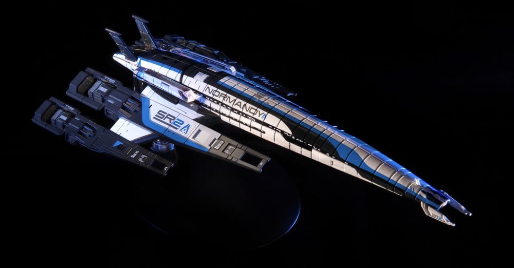 Mass Effect Die-Cast Normandy SR-2 22 cm  - Versand: 7 Tage nach Bestellung