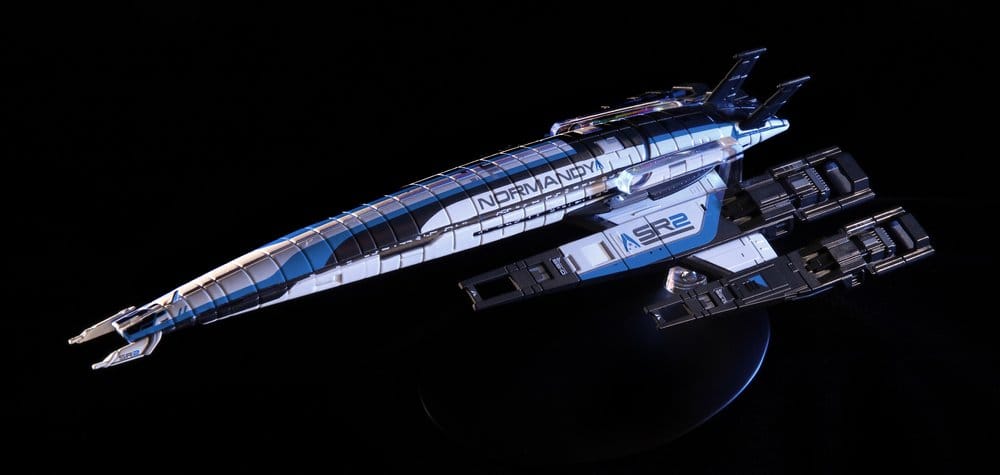Mass Effect Die-Cast Normandy SR-2 22 cm  - Versand: 7 Tage nach Bestellung