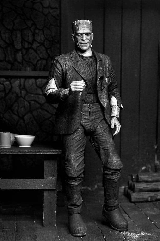 Universal Monsters Actionfigur Ultimate Frankenstein's Monster (Bride of Frankenstein) (B&W) 18 cm - Versand: 7 Tage nach Bestellung