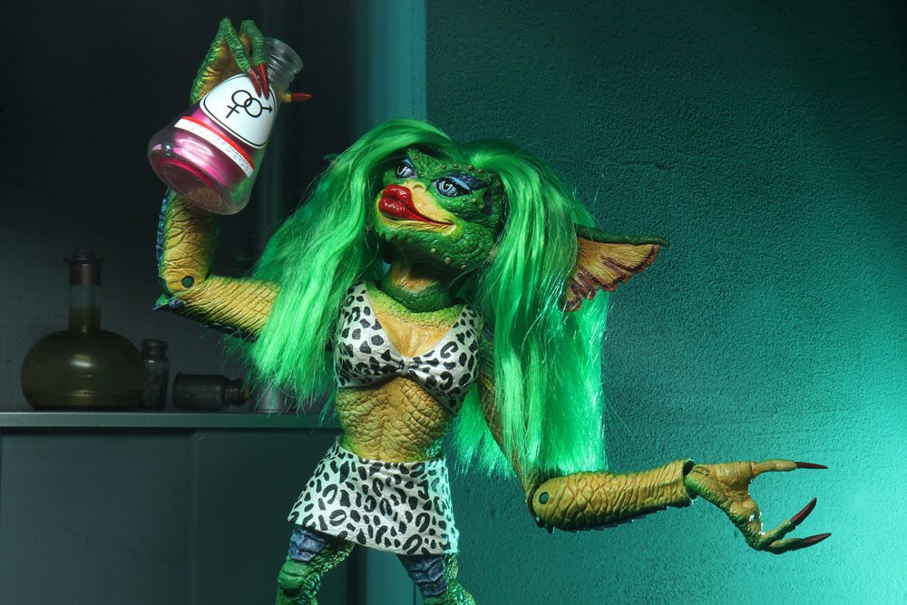 Gremlins 2 Ultimate Actionfigur Greta 15 cm - Versand: 7 Tage nach Bestellung