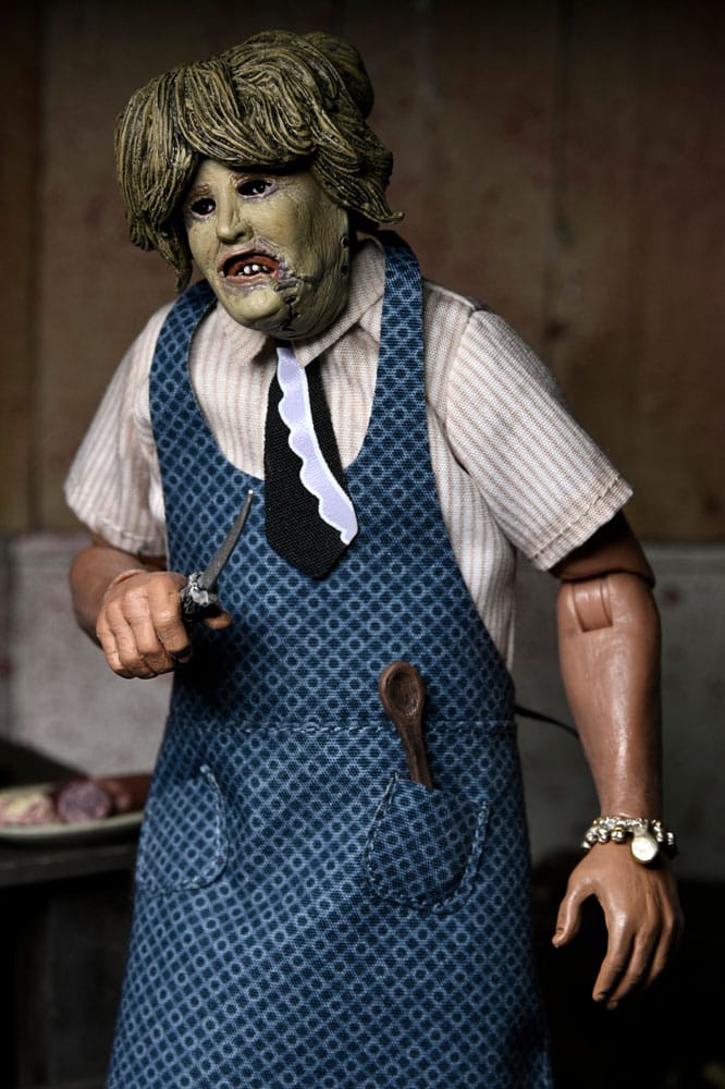 Texas Chainsaw Massacre Clothed Actionfigur Leatherface with Old Lady Mask 20 cm         - Preorder - ETA: 25.06.2026
