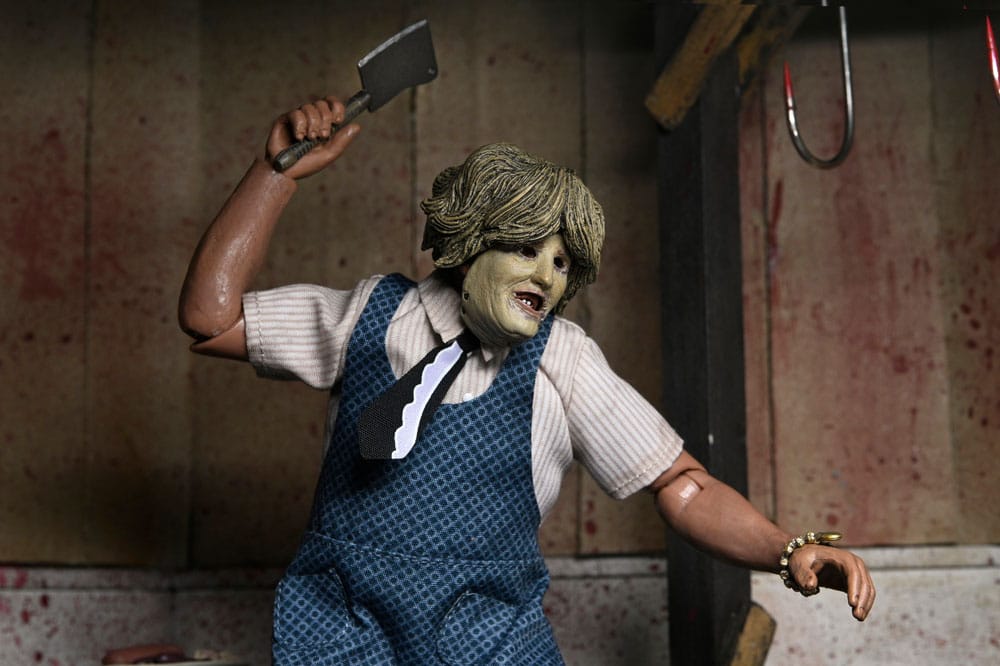 Texas Chainsaw Massacre Clothed Actionfigur Leatherface with Old Lady Mask 20 cm         - Preorder - ETA: 25.06.2026