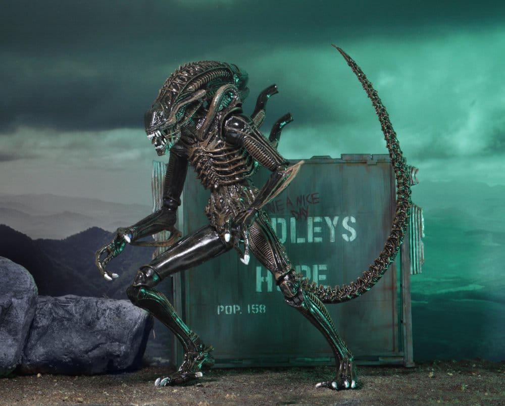 Aliens Ultimate Actionfigur Warrior (1986) Brown 23 cm - Preorder - ETA: 25.11.2026