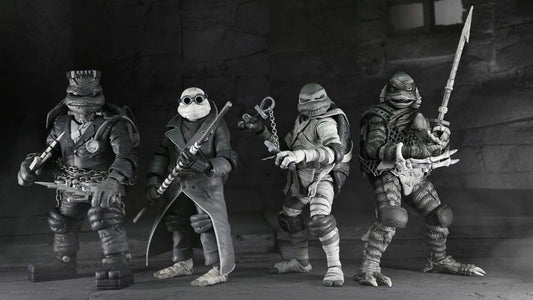 Universal Monsters x Teenage Mutant Ninja Turtles Actionfiguren 4er-Pack Turtles Black & White 18 cm   - Versand: 5-7 Tage nach Bestellung