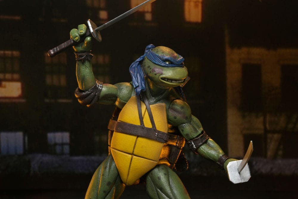 Teenage Mutant Ninja Turtles (1990 Movie) Actionfigur Roof Top Battle Shredder vs Leo 18 cm           - Preorder - ETA: 29.11.2025