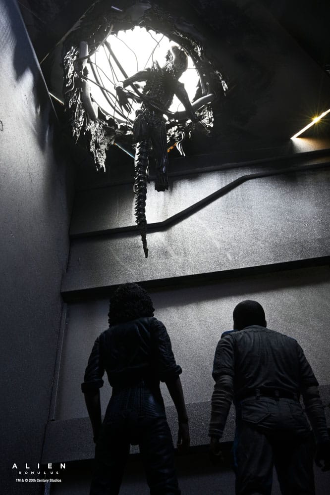Alien: Romulus Actionfigur Deluxe Suspended Lab Xenomorph XX121 18 cm - Preorder - ETA: 30.12.2025