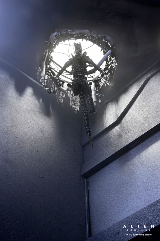 Alien: Romulus Actionfigur Deluxe Suspended Lab Xenomorph XX121 18 cm - Preorder - ETA: 30.12.2025