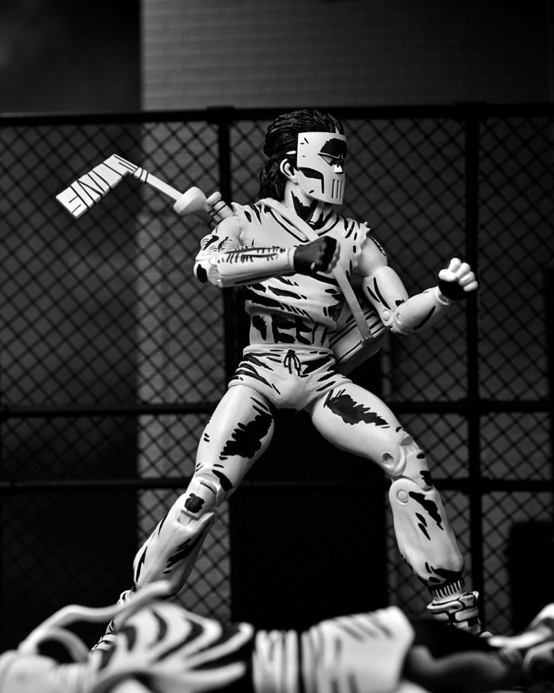 Teenage Mutant Ninja Turtles Actionfigur Casey Jones Black & White 18 cm - Preorder - ETA: 15.10.2025