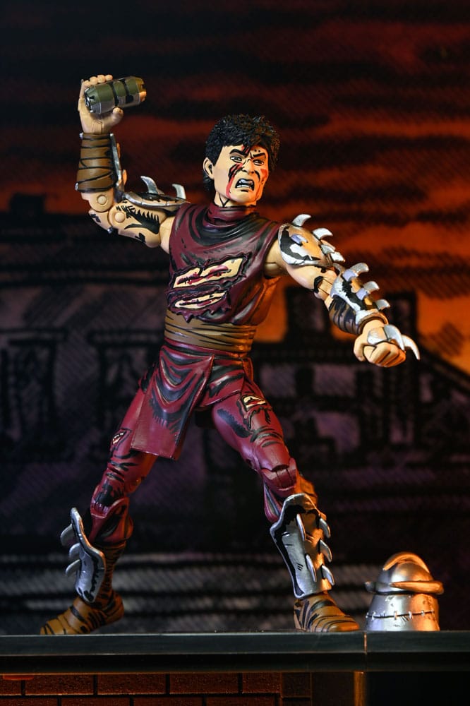 Teenage Mutant Ninja Turtles Actionfigur Battle Damaged Shredder 18 cm - Preorder - ETA: 15.10.2025