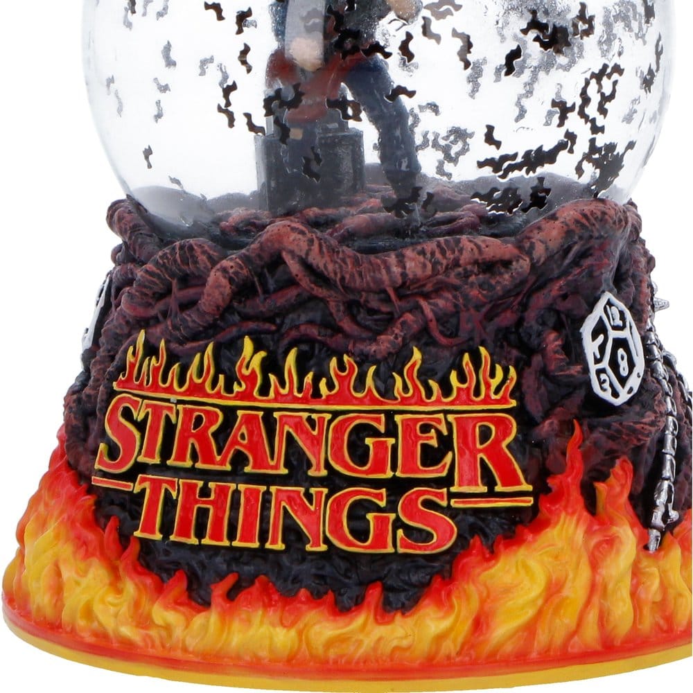 Stranger Things Schneekugel Eddie's Sacrifice 14 cm - Preorder - ETA: 25.09.2026