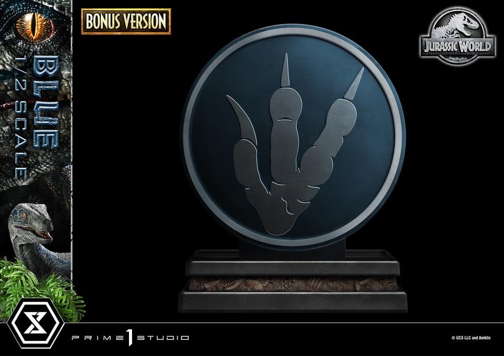 Jurassic World: Fallen Kingdom (Film) Legacy Museum Collection Statue 1/2 Blue Bonus Version 88 cm  - Preorder - ETA: 27.12.2027