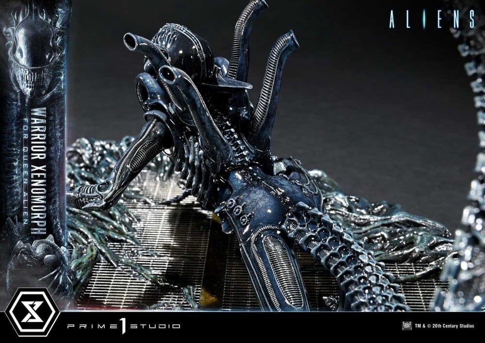 Aliens (Film) Ultimate Diorama Masterline Statue Warrior Xenomorph for Queen Alien 23 cm - Preorder - ETA: 25.04.2028