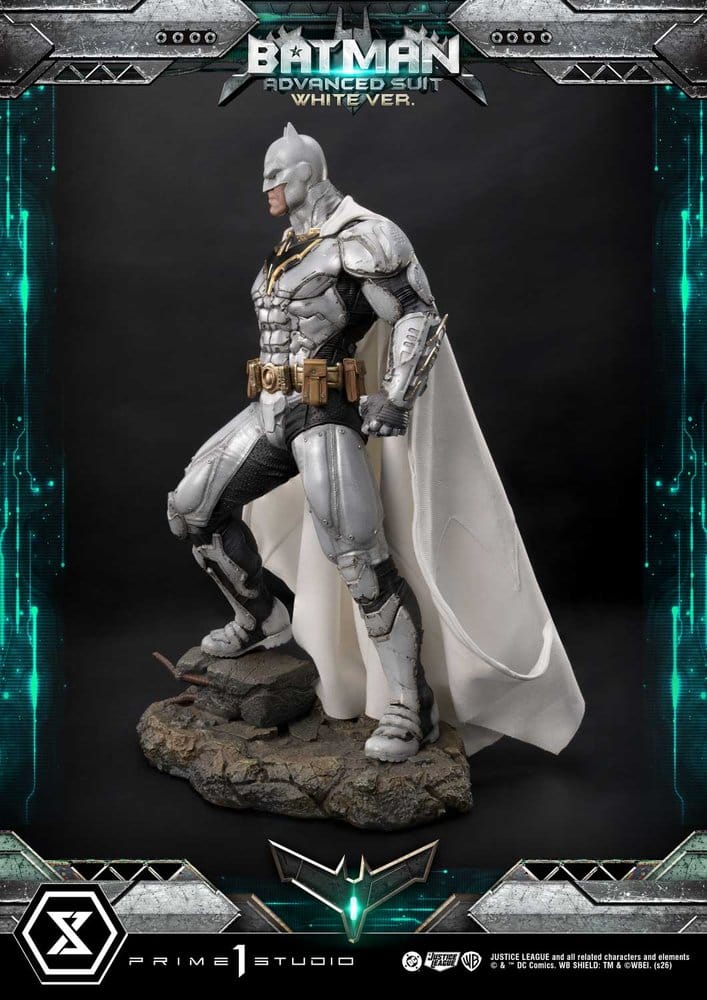 DC Comics Ultimate Museum Masterline Statue Batman Advanced Suit White Version (Design By Josh Nizzi) 51 cm - Preorder - ETA: 25.07.2028