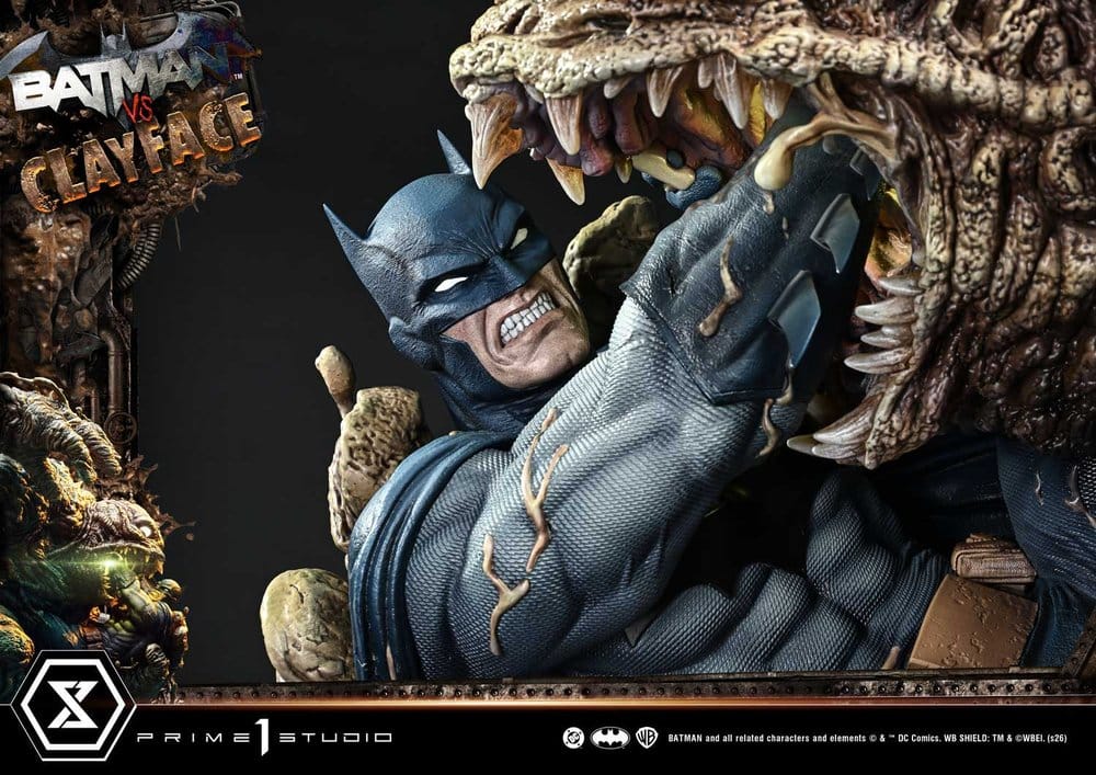 DC Comics Ultimate Premium Masterline Series Statue 1/4 Batman VS Clayface 83 cm - Preorder - ETA: 25.08.2028