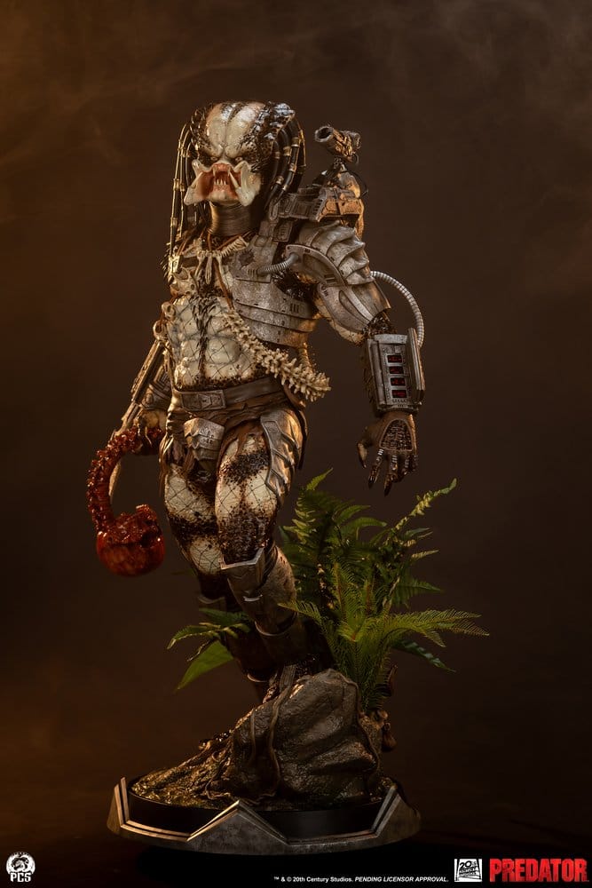 Predator Statue 1/2 Predator 117 cm - Preorder - ETA: 25.08.2027