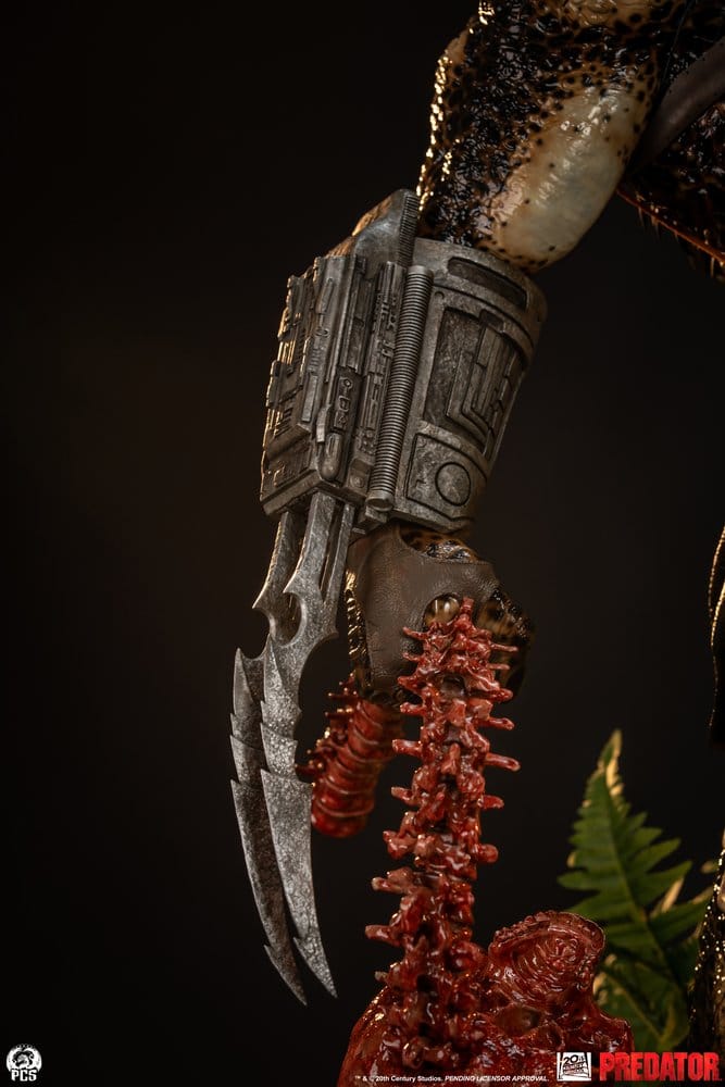Predator Statue 1/2 Predator 117 cm - Preorder - ETA: 25.08.2027