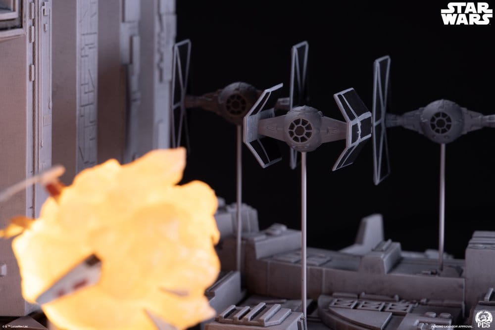 Star Wars Movie Moments Mini Scale Diorama Trench Run 23 cm - Preorder - ETA: 25.01.2028