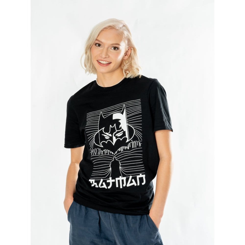 DC Comics T-Shirt Batman Anime City Größe M - Versand: 7 Tage nach Bestellung