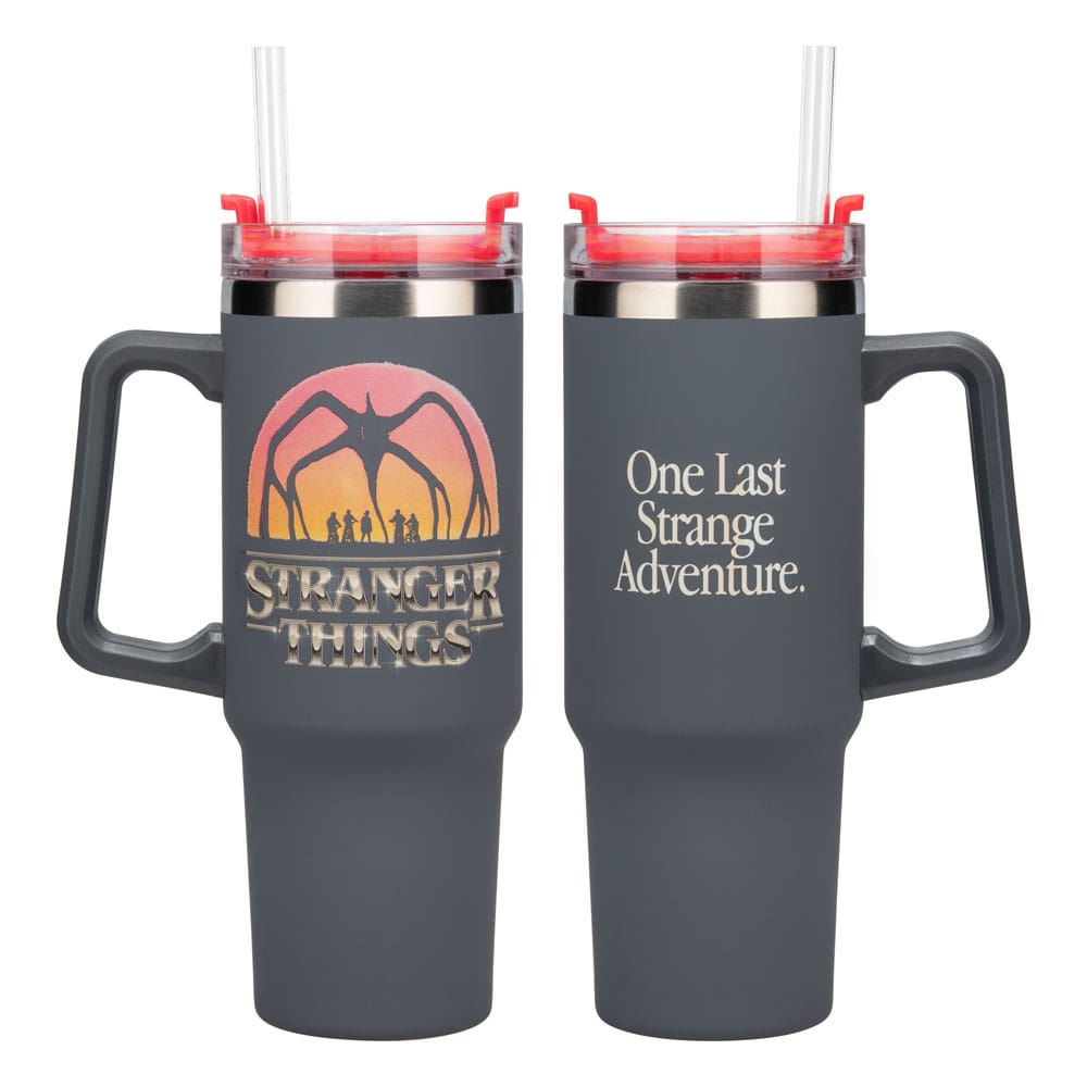 Stranger Things 5 Trinkbecher mit Trinkhalm 900 ml  - Versand: 7 Tage nach Bestellung