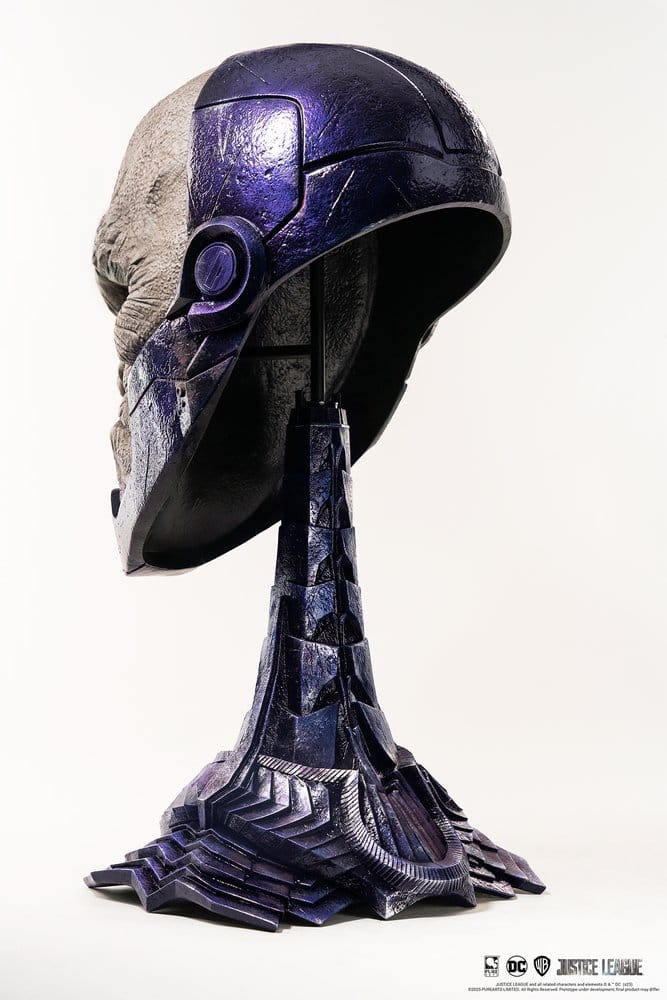 Justice League Replik 1/1 Darkseid Art Mask 52 cm      - Preorder - ETA: 25.05.2027