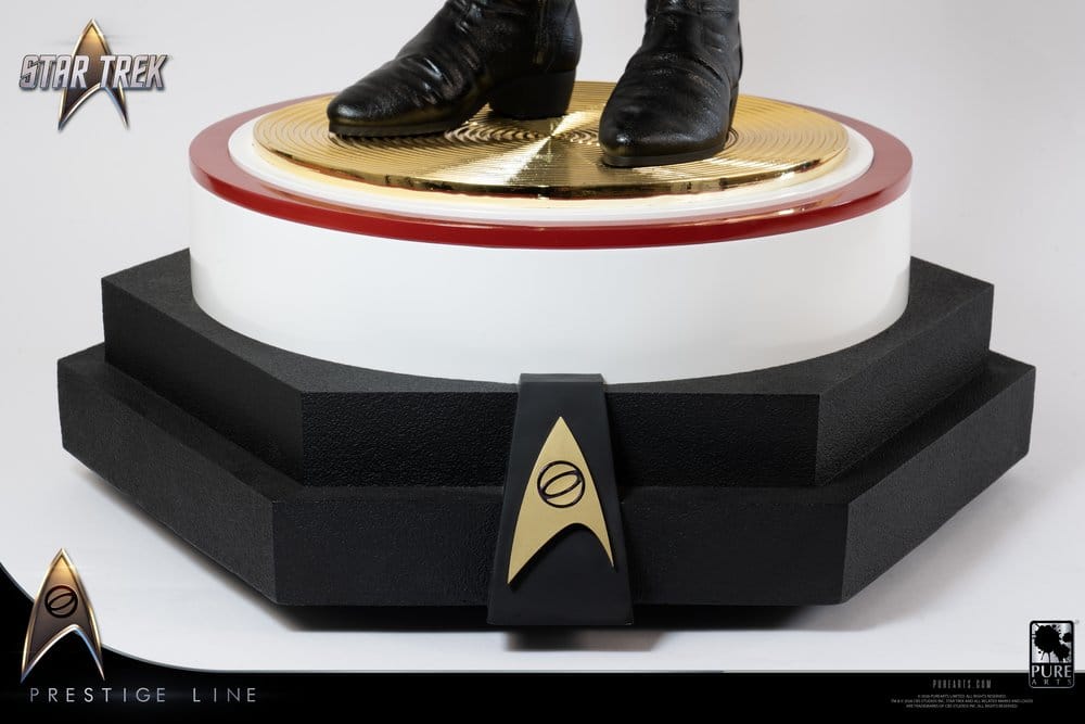 Star Trek Prestige Line Statue 1/2 Scale Spock 111 cm - Preorder - ETA: 25.11.2027