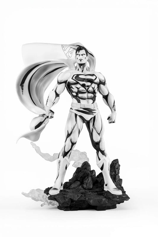 DC Comics PX PVC Statue 1/8 SDCC 2024 Superman Black & White Version 30 cm - Preorder - ETA Anfang 02.2025