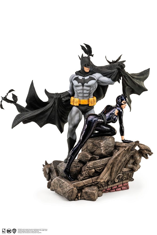 DC Comics Statue 1/4 Batman & Catwoman Reunion 67 cm     - Preorder - ETA: 25.02.2026