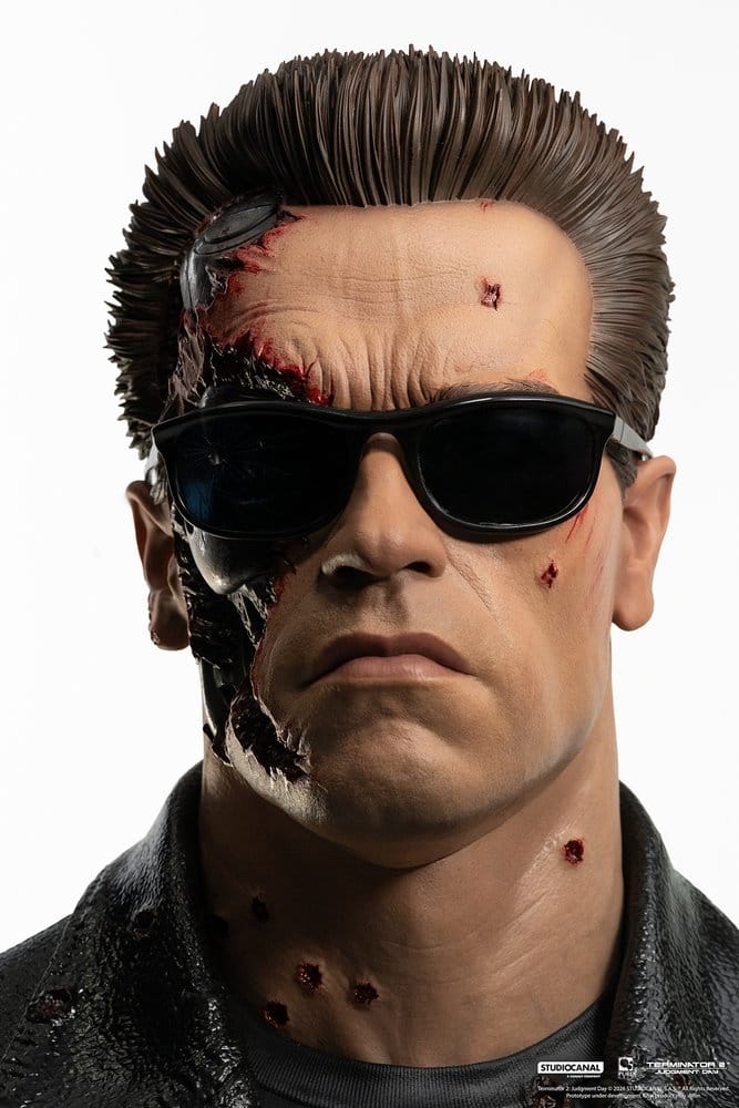Terminator 2 Replik 1/1 T-800 Model 101 Battle Damaged Art Mask 47 cm   - Preorder - ETA: 25.05.2027