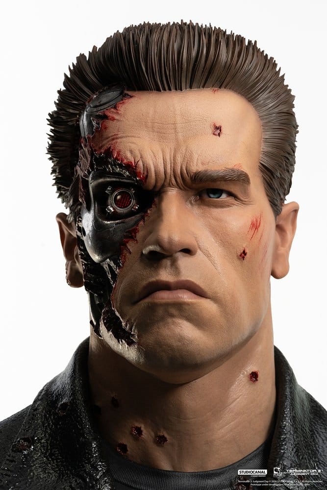 Terminator 2 Replik 1/1 T-800 Model 101 Battle Damaged Art Mask 47 cm   - Preorder - ETA: 25.05.2027