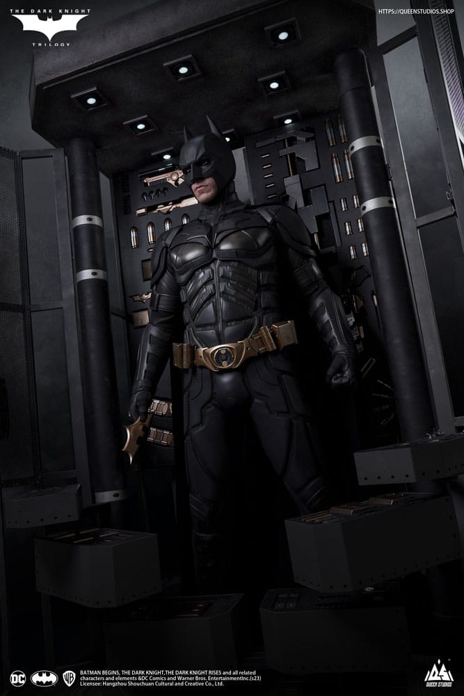 The Dark Knight Life-Size Statue Batman Ultimate Edition 207 cm - Versand: 7 Tage nach Bestellung