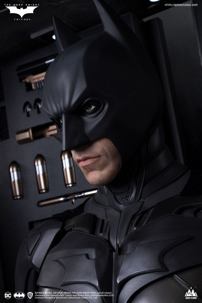 The Dark Knight Life-Size Statue Batman Ultimate Edition 207 cm - Versand: 7 Tage nach Bestellung