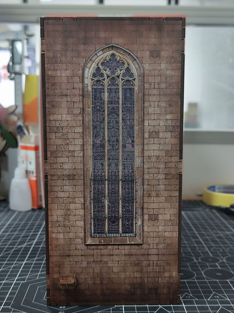 House of the Dragon Tiny Adventures Book Nook Mini-Diorama Iron Throne 23 cm - Preorder - ETA: 26.10.2026