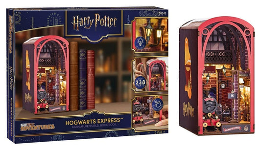 Harry Potter Tiny Adventures Book Nook Mini-Diorama Hogwarts Express 18 cm - Preorder - ETA: 25.07.2026